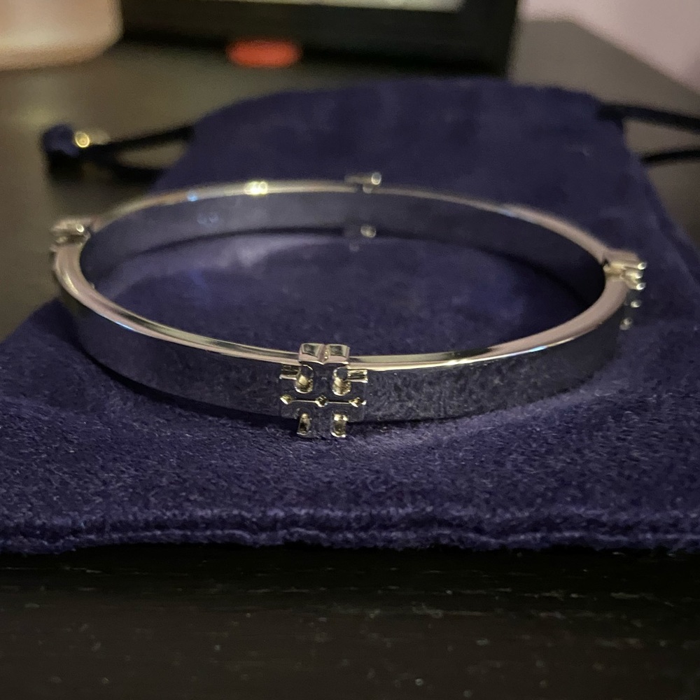 NWOT Tory Burch Silver Bangle
